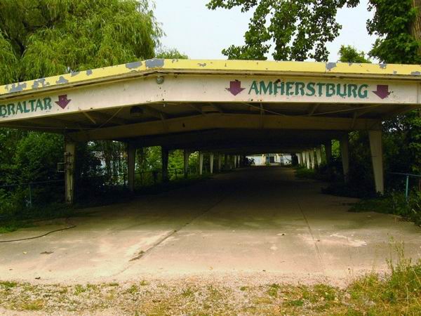 Bob-Lo Island - Pic 6 Dock And Entrance (newer photo)